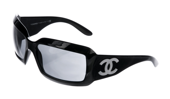 AUTHENTIC CHANEL MOTHER of Pearl CC Logo Sunglasses Black 5076-H